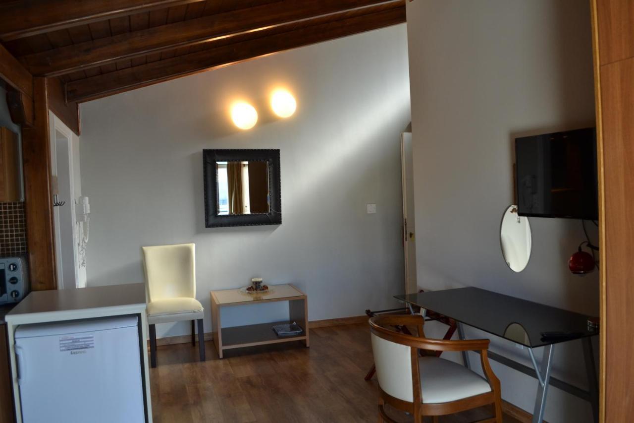 Rivitel Marousi Apartments 아테네 외부 사진